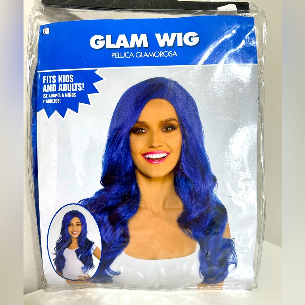 Long Hair Wig in Vibrant Blue‎